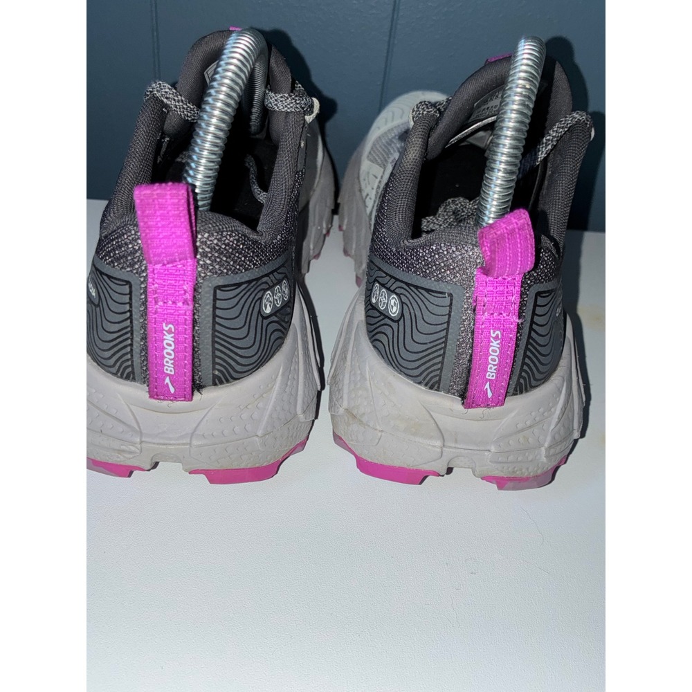 Brooks Cascadia 17 Womens Trail Running Shoes Grey Pink 1203921B028 - Picture 7 of 13